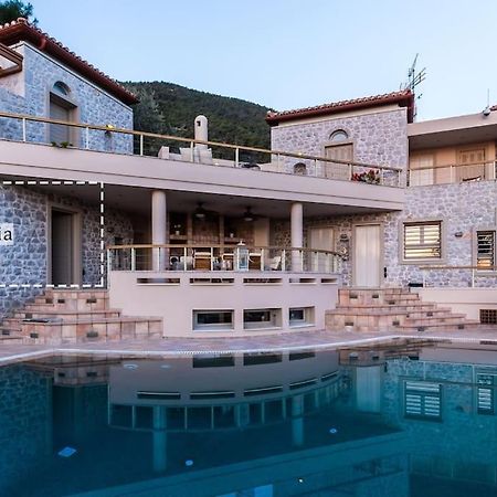 ניאה אפידאורוס Elia Junior Suite In Epidavros With Shared Pool מראה חיצוני תמונה