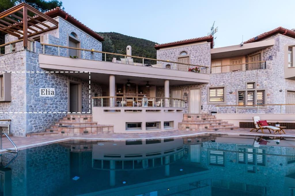 ניאה אפידאורוס Elia Junior Suite In Epidavros With Shared Pool מראה חיצוני תמונה